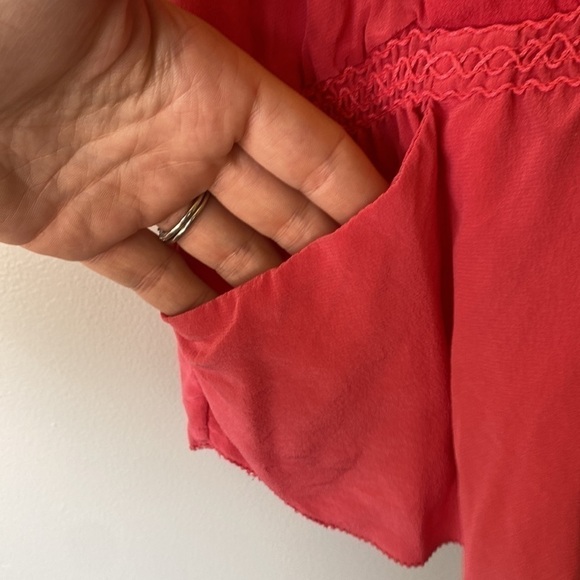 ARITZIA Wilfred silk vneck pink blouse - Picture 4 of 13